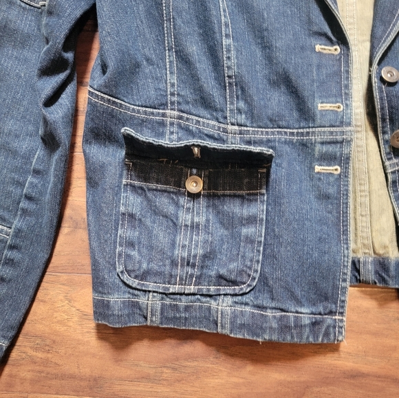 Jean jacket - Picture 2 of 5